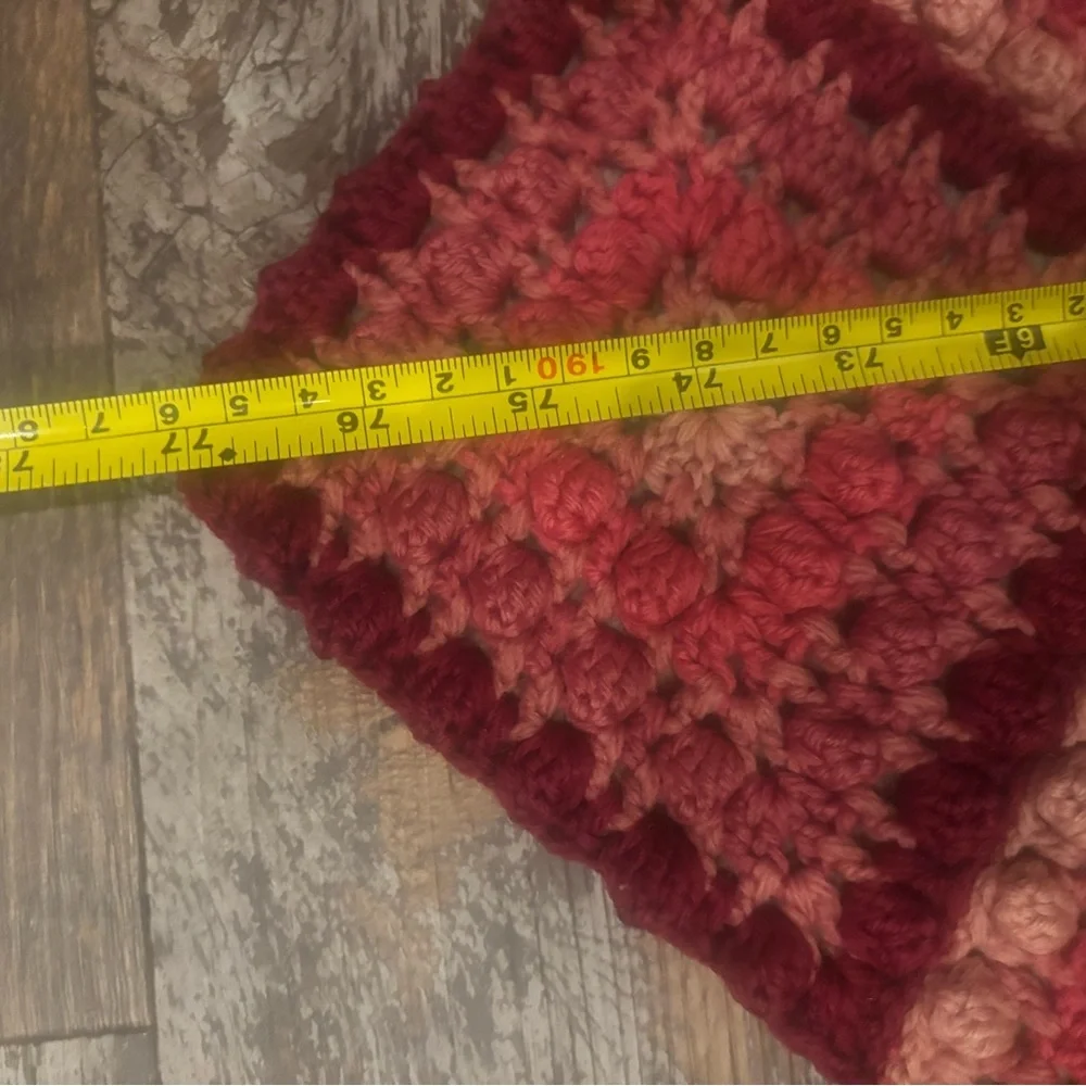 Hand Crocheted Granny Square Afghan Throw Diamond Pattern Scalloped Edge Cottage